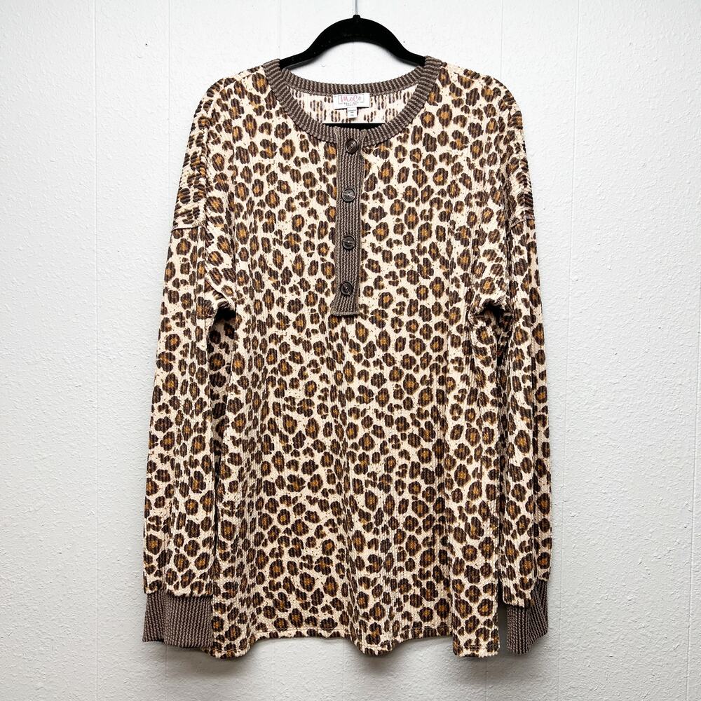 MoCo Boutique Animal Print Henley Sweater Womens 1XL Casual Lungewear Stretch